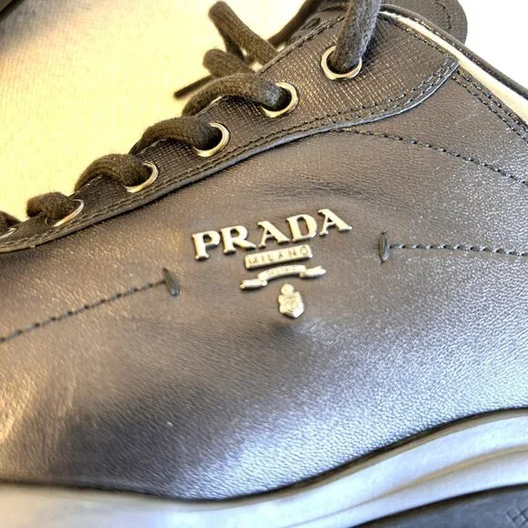 Authentic Prada Women Silver and Gray Leather Sneaker EU 38.5 Made in Italy - Picture 3 of 10